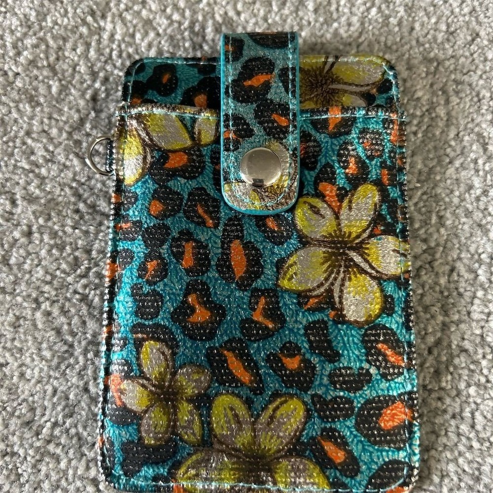 Women's Floral Pattern Wallet Multicolor with Snap Closure & Key Ring